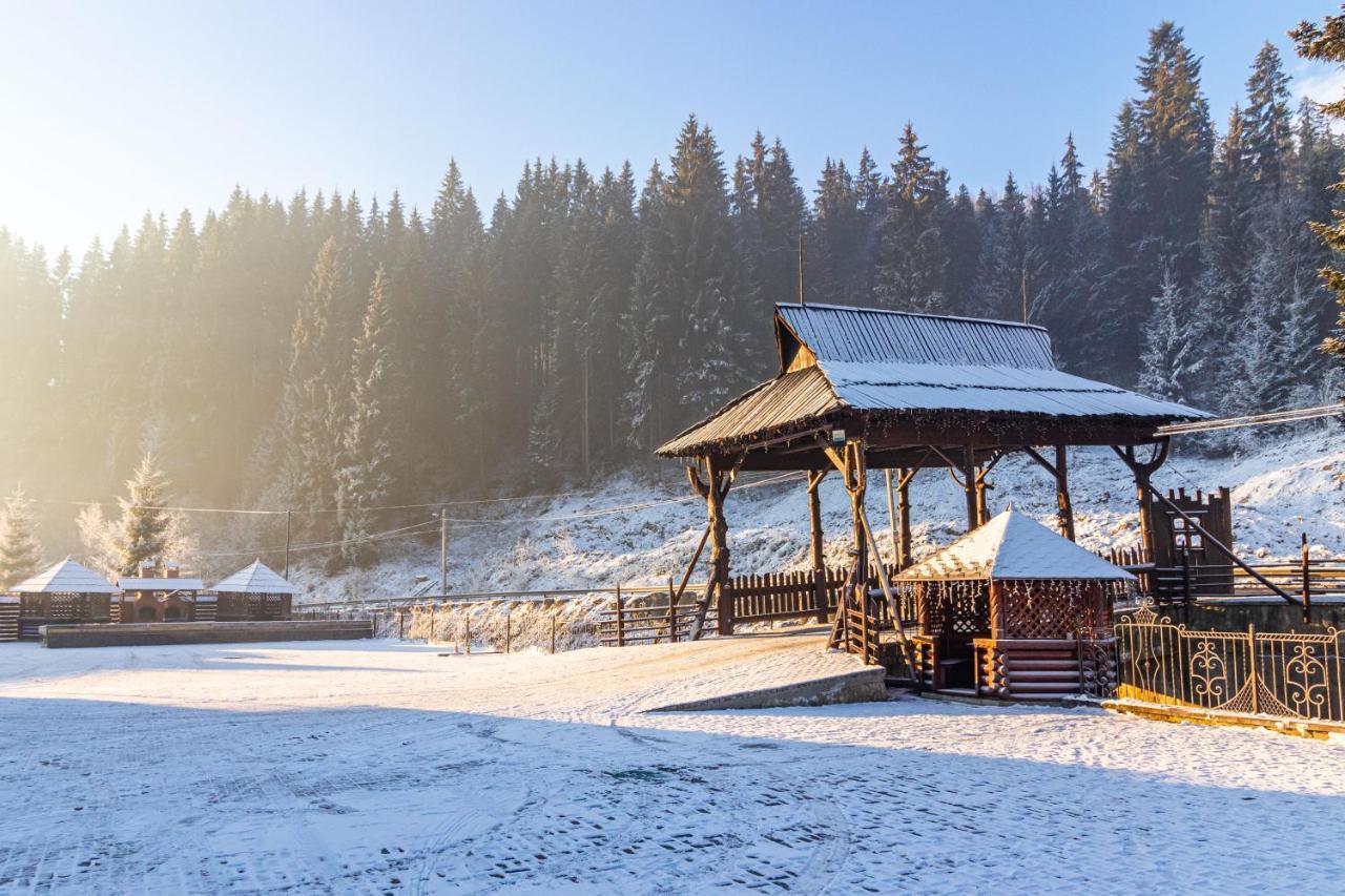 Villa Nikoletta Spa Boekovel Buitenkant foto