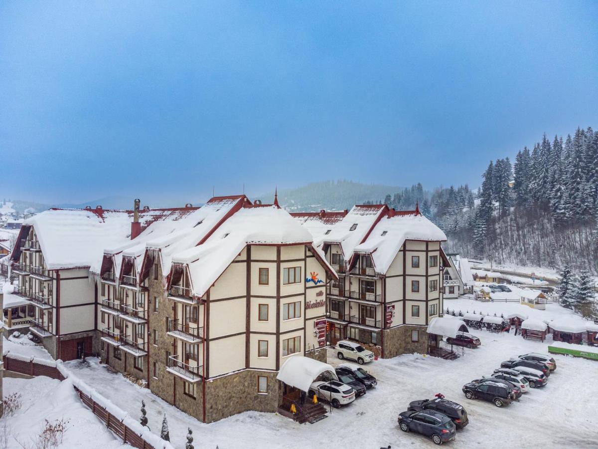 Villa Nikoletta Spa Boekovel Buitenkant foto