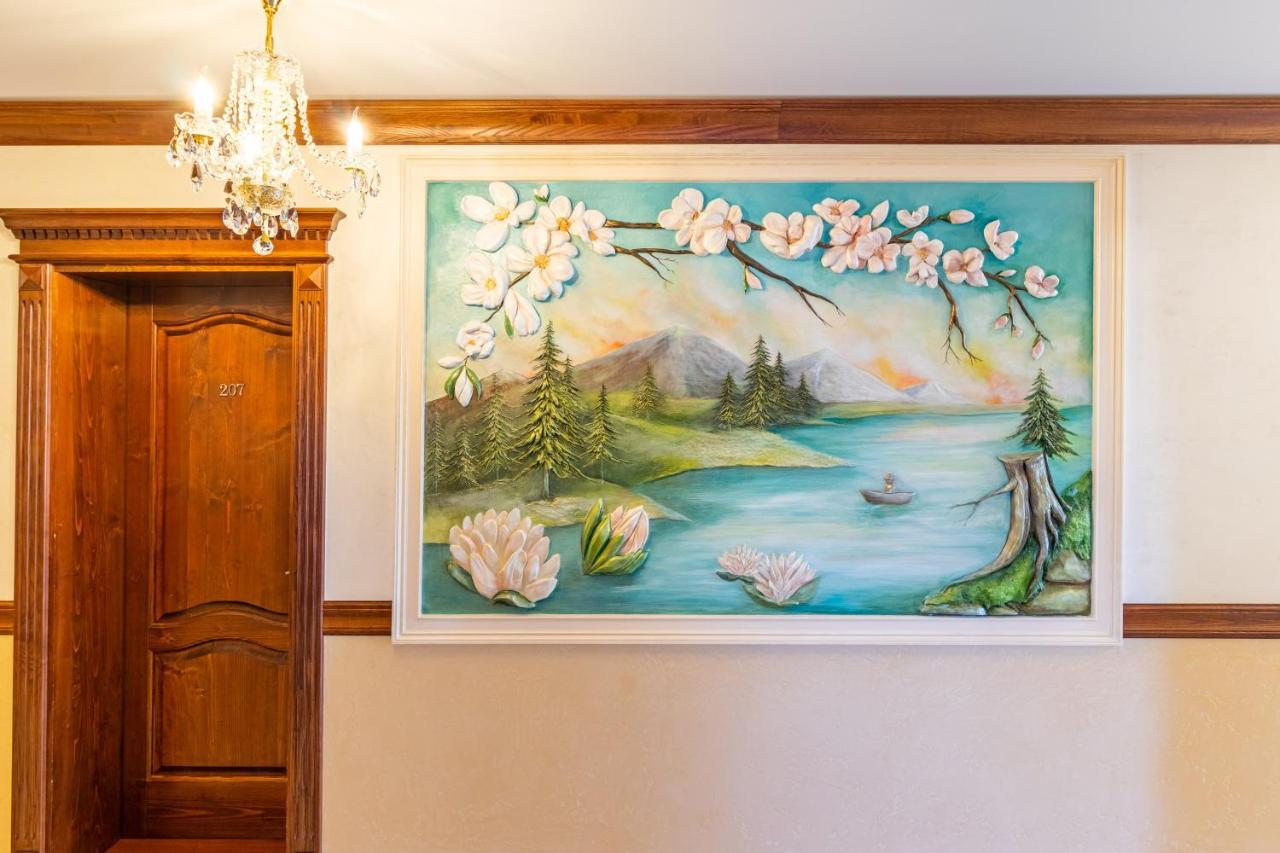 Villa Nikoletta Spa Boekovel Buitenkant foto