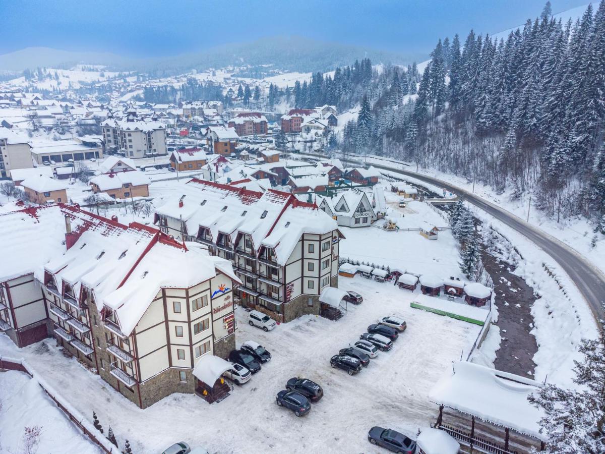 Villa Nikoletta Spa Boekovel Buitenkant foto