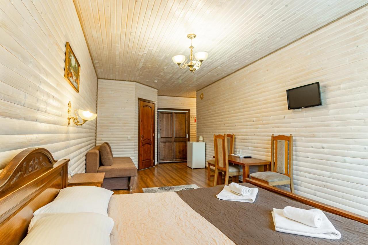 Villa Nikoletta Spa Boekovel Buitenkant foto