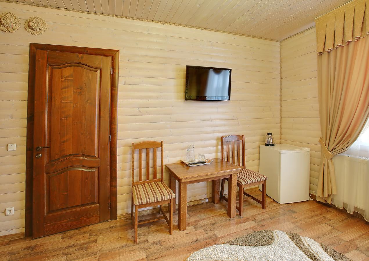 Villa Nikoletta Spa Boekovel Buitenkant foto