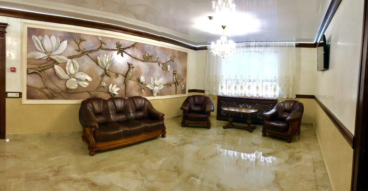 Villa Nikoletta Spa Boekovel Buitenkant foto